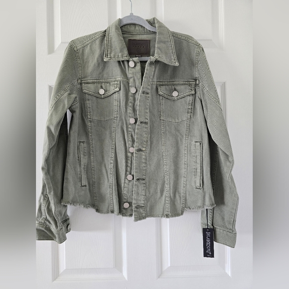 Green jean jacket - Picture 2 of 3